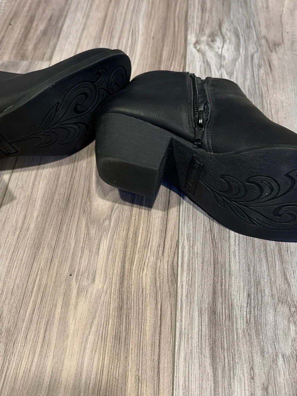 UNIONBAY Black Kids Ankle Boots with Side Zipper